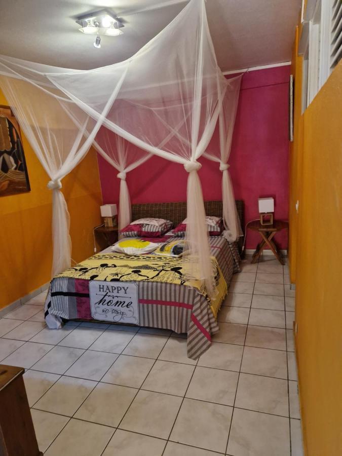Villa La Creolina Sainte-Rose Esterno foto